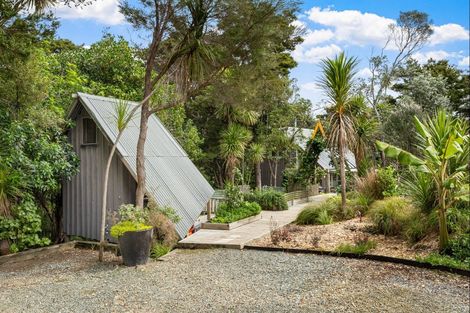 Photo of property in 38 Grand View Road, Leigh, 0985