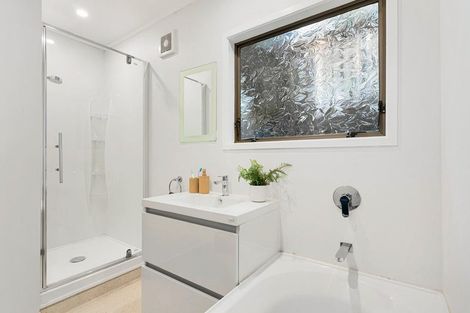 Photo of property in 76 Khandallah Road, Ngaio, Wellington, 6035
