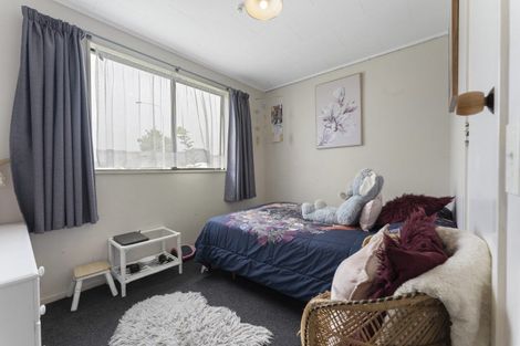 Photo of property in 19 Mcleavey Drive, Kelvin Grove, Palmerston North, 4414