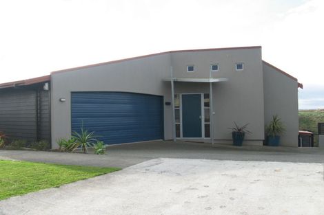 Photo of property in 47 Ruapehu Drive, Fitzherbert, Palmerston North, 4410