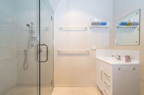 Photo of property in 2 Parkland Place, Whitianga, 3510