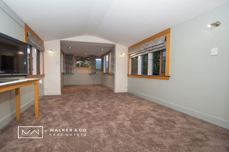 Photo of property in 23 Golf Road, Heretaunga, Upper Hutt, 5018
