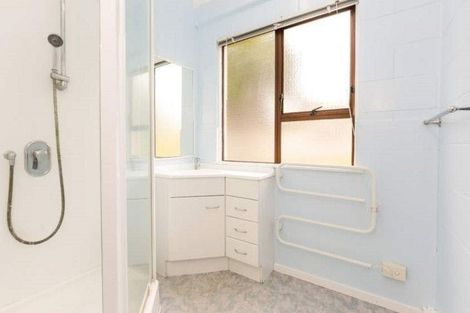 Photo of property in 41 Miltonia Avenue, Te Atatu South, Auckland, 0610