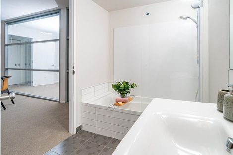 Photo of property in 2/20 Garrett Street, Te Aro, Wellington, 6011