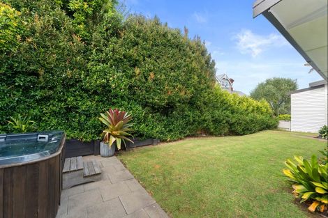 Photo of property in 17 Palmerston Road, Birkenhead, Auckland, 0626