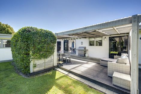 Photo of property in 4 Laurent Place, Greenmeadows, Napier, 4112