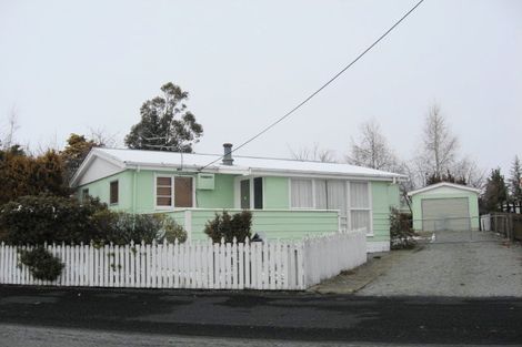 Photo of property in 10 Simons Street, Twizel, 7901