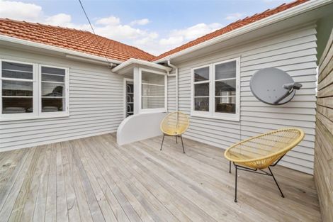 Photo of property in 38 Dixon Avenue, Hawera, 4610