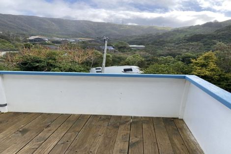 Photo of property in 3 Woodford Way, Crofton Downs, Wellington, 6035