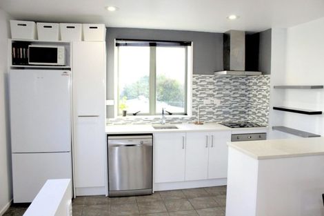 Photo of property in 8/10 Ruru Street, Eden Terrace, Auckland, 1021