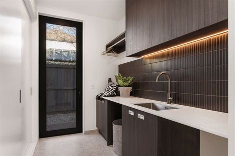 Photo of property in 99a Fendalton Road, Fendalton, Christchurch, 8014