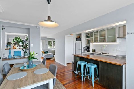 Photo of property in 139 The Esplanade, Petone, Lower Hutt, 5012