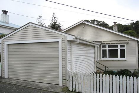 Photo of property in 39 Standen Street, Karori, Wellington, 6012