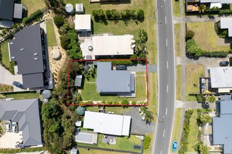 Photo of property in 19 Seabreeze Road, Mangawhai Heads, Mangawhai, 0505