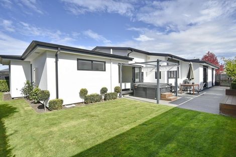 Photo of property in 26 Taiore Crescent, Marshland, Christchurch, 8083