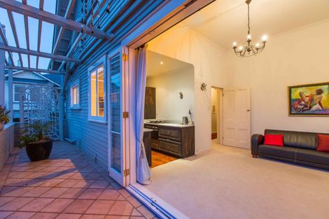 Photo of property in 41 Saint Georges Bay Road, Parnell, Auckland, 1052