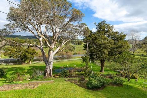 Photo of property in 550 Kaipara Flats Road, Dome Forest, Warkworth, 0981