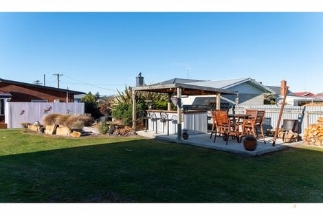 Photo of property in 10 Studholme Street, Waimate, 7924