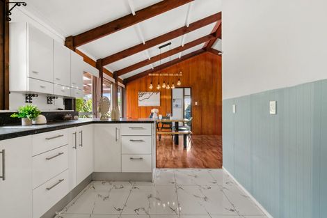 Photo of property in 26 Eugenia Rise, Totara Heights, Auckland, 2105