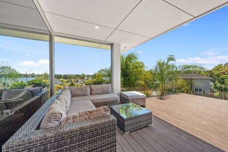 Photo of property in 133 Lake Crescent, Hamilton Lake, Hamilton, 3204