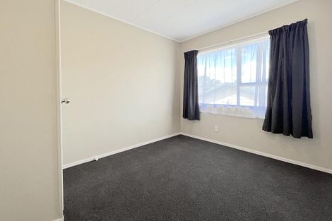 Photo of property in 70 Parrs Cross Road, Henderson, Auckland, 0612