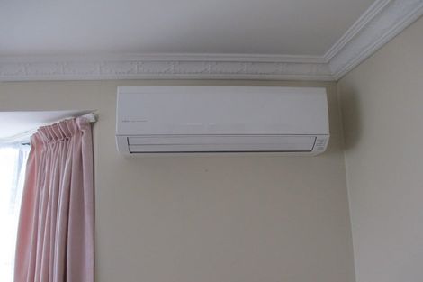 Photo of property in 50 Highbury Drive, Levin, 5510