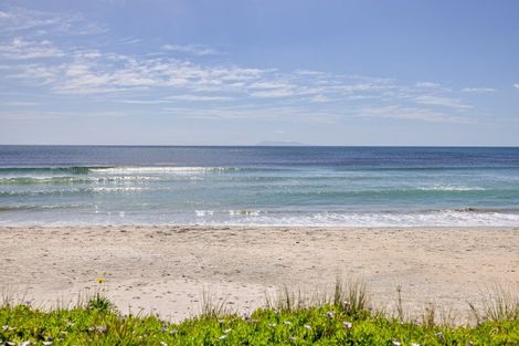 Photo of property in 17 Shaw Road, Waihi Beach, 3611