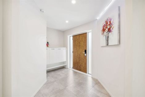 Photo of property in 21a Haven Crest, Somerville, Auckland, 2014