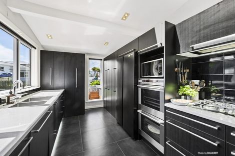 Photo of property in 30 Liffey Street, Island Bay, Wellington, 6023