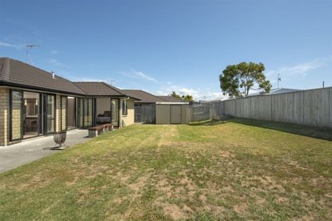 Photo of property in 72 Carrington Drive, Papamoa Beach, Papamoa, 3118