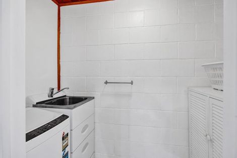 Photo of property in 85 Gladstone Street, Hawera, 4610