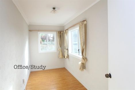 Photo of property in 139 Bucklands Beach Road, Bucklands Beach, Auckland, 2012