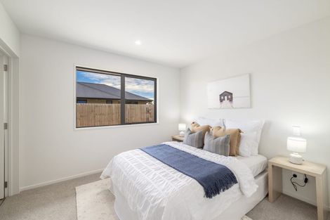 Photo of property in 12 Kura Lane, Aranui, Christchurch, 8061
