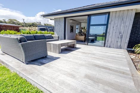 Photo of property in 12 Inanga Place, Ruatapu, 7883