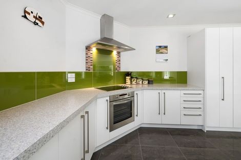 Photo of property in 7 Antonia Place, Kinloch, Taupo, 3377