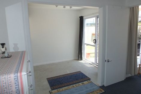 Photo of property in 21a Hennessy Street East, Foxton Beach, Foxton, 4815