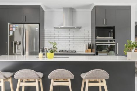 Photo of property in 97 The Boulevard, Papamoa Beach, Papamoa, 3118