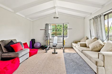 Photo of property in 7 Mary Keane Lane, Parakai, 0830