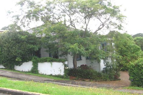 Photo of property in 16 Huka Road, Birkenhead, Auckland, 0626