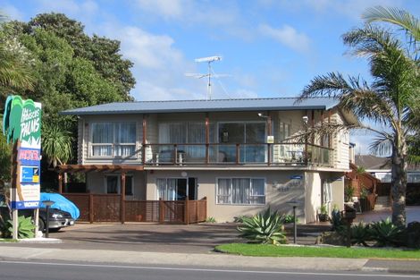 Photo of property in 2/416 Hibiscus Coast Highway, Orewa, 0931