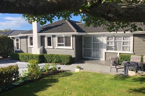 Photo of property in 39 Paynters Avenue, Strandon, New Plymouth, 4312