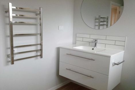 Photo of property in 34 Wesley Avenue, Frankleigh Park, New Plymouth, 4310