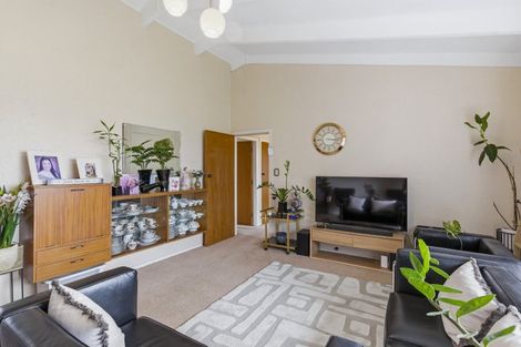 Photo of property in 556 Queen Street East, Levin, 5510