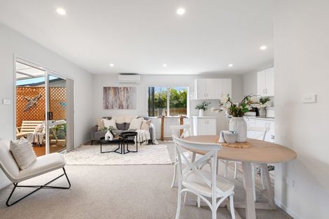 Photo of property in 11 Kamahi Crescent, Papamoa Beach, Papamoa, 3118