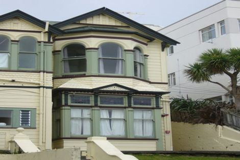 Photo of property in 4 Hawker Street, Mount Victoria, Wellington, 6011