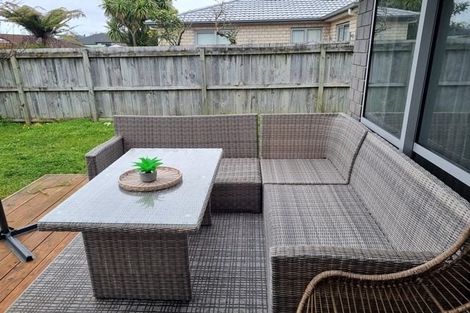 Photo of property in 63a Archibald Road, Kelston, Auckland, 0602