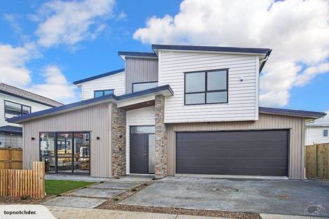 Photo of property in 18 Observation Green, Hobsonville, Auckland, 0616