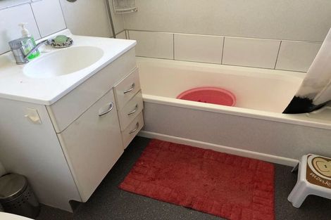 Photo of property in 2/5 Hinemoa Street, Waiwhetu, Lower Hutt, 5010