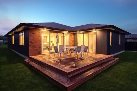 Photo of property in 147 Wingatui Road, Mosgiel, 9024