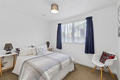 Photo of property in 1/15 Pine Street, New Lynn, Auckland, 0600